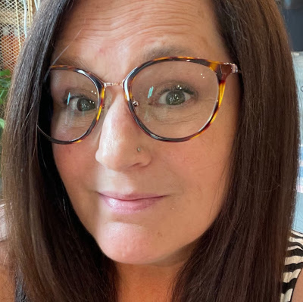 Meet your Posher, Debby